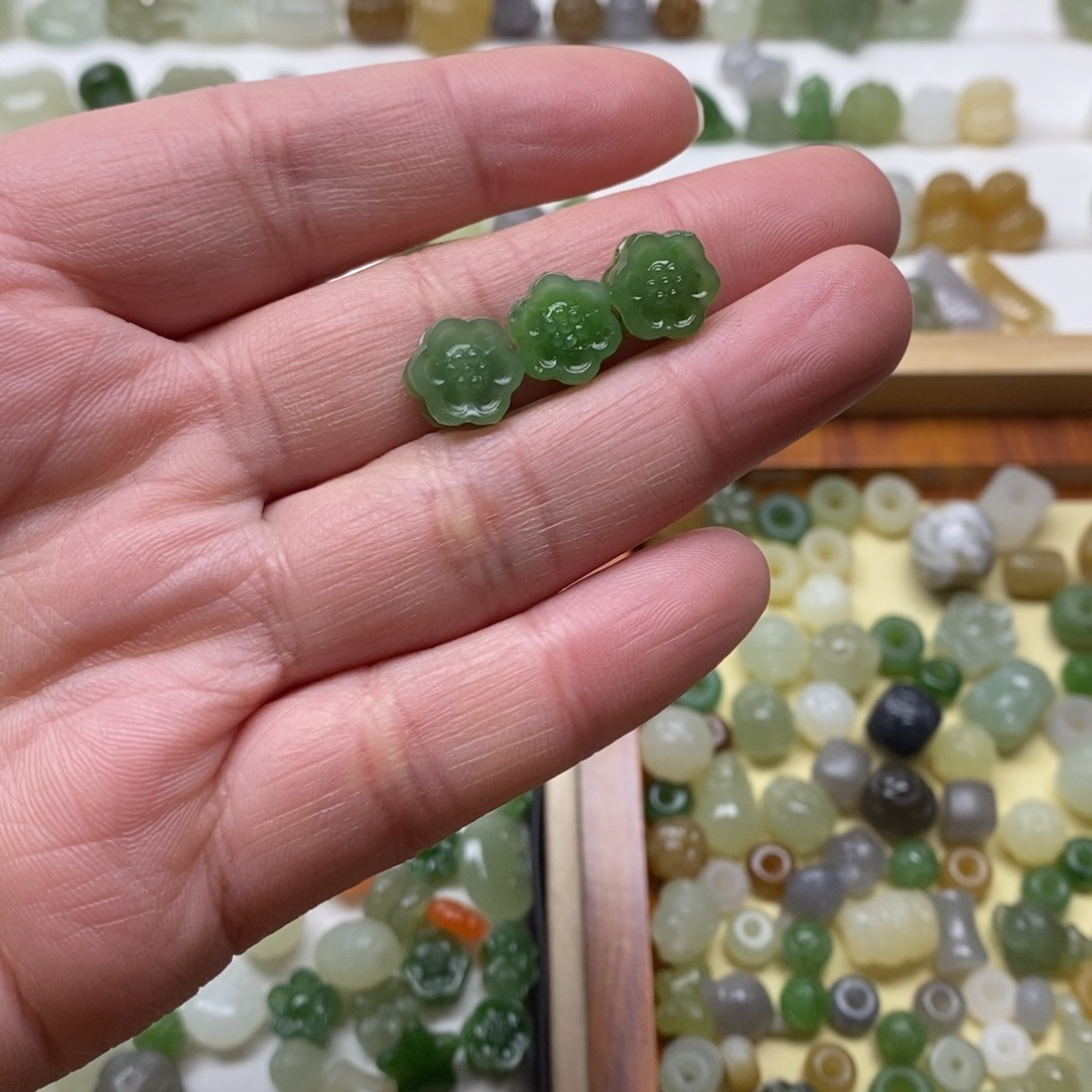 和田玉未镶嵌颈饰拍一发一