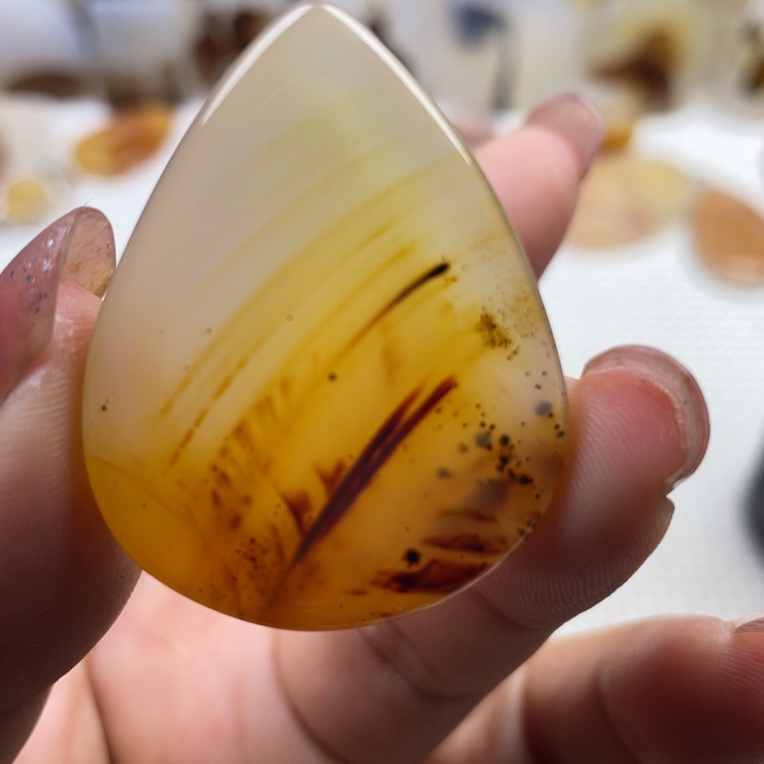 玛瑙/玉髓未镶嵌颈饰