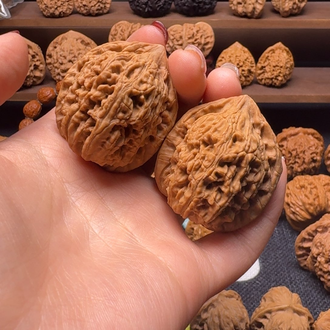 文玩核桃吊坠g****r38水龙