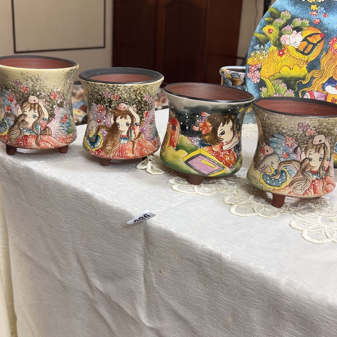 r***i手绘陶瓷花盆美盆