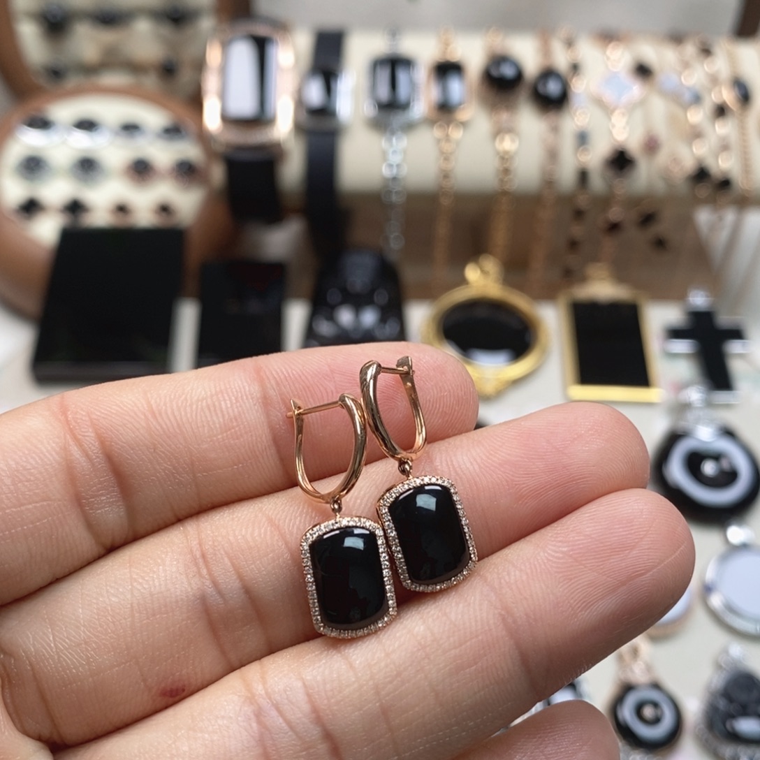 翡翠18K金镶嵌耳饰