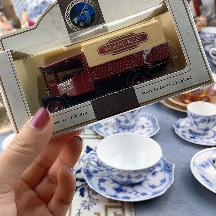 中古欧瓷瓷器小房子