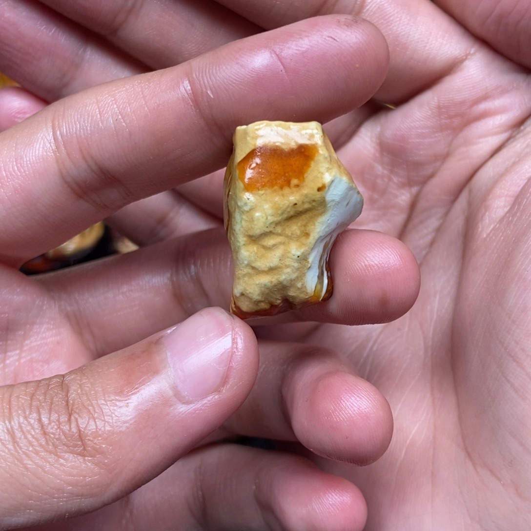 定制琥珀未镶嵌定制