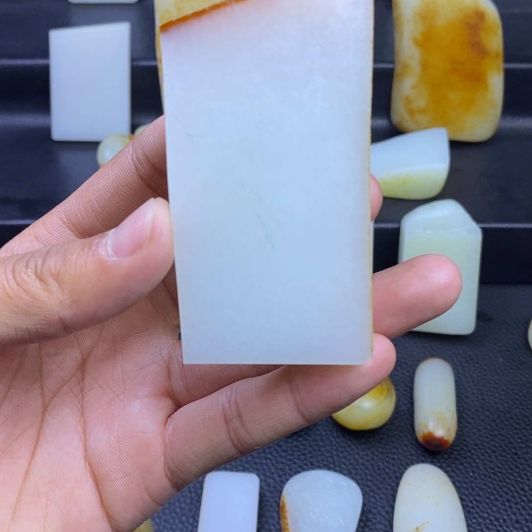 未镶嵌吊坠定制和田玉平***!