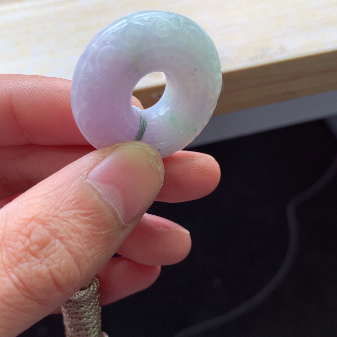 翡翠颈饰未镶嵌吊坠