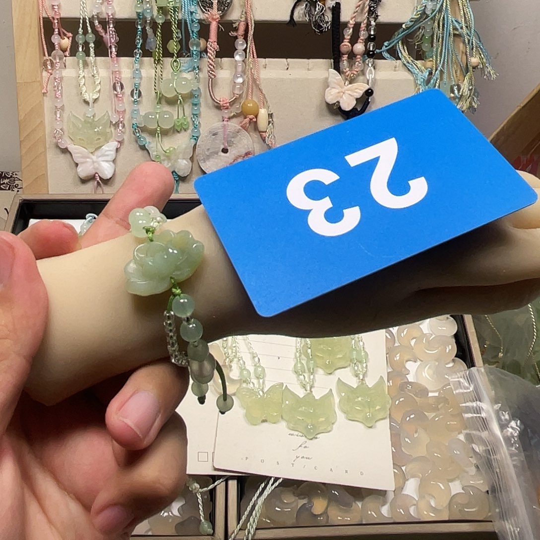 蛇纹石玉合金颈饰