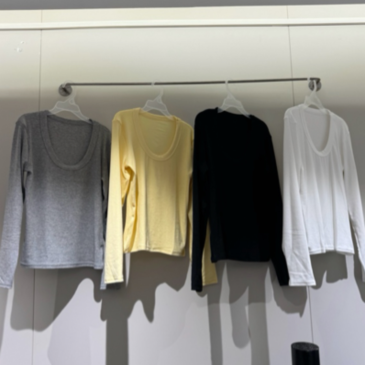 【seeu】春款莫代尔u领长袖打底