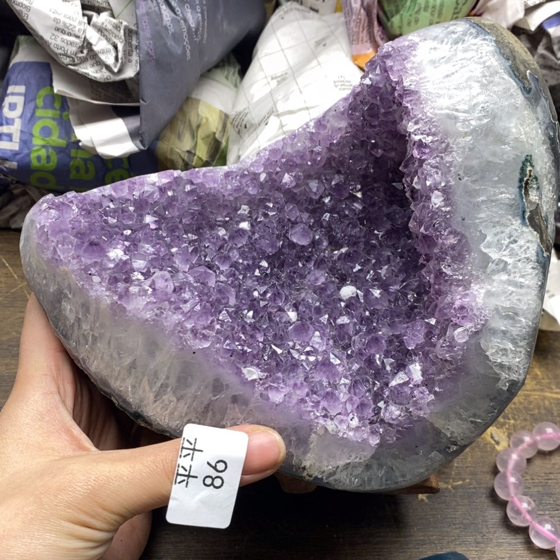 紫晶乌拉圭未镶嵌