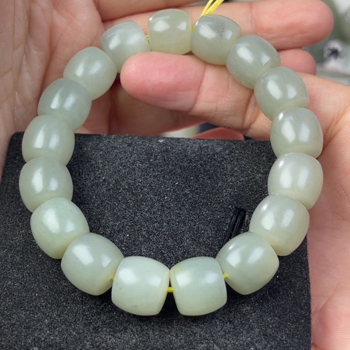 和田玉手串未镶嵌A**n