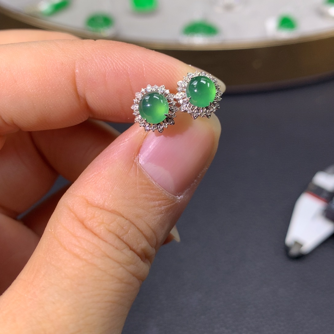 翡翠耳饰18K金镶嵌翡翠