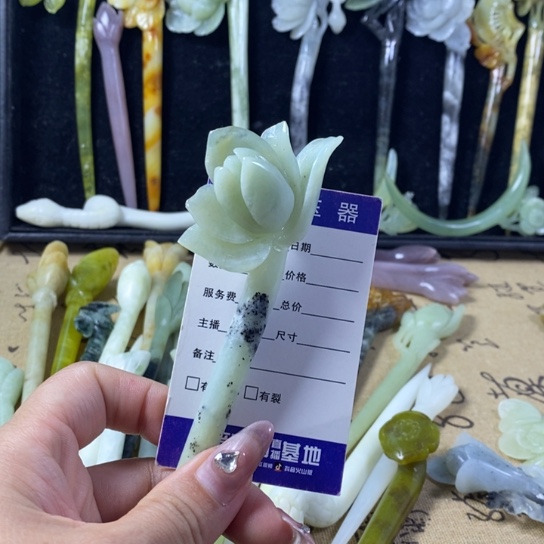 蛇纹石玉岫玉发簪未镶嵌