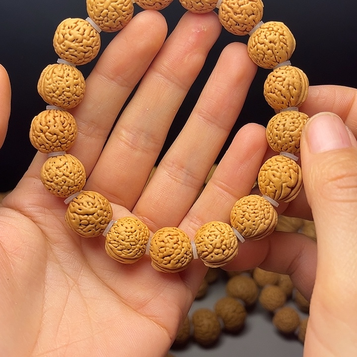 X***！吊坠桃核桃核手串