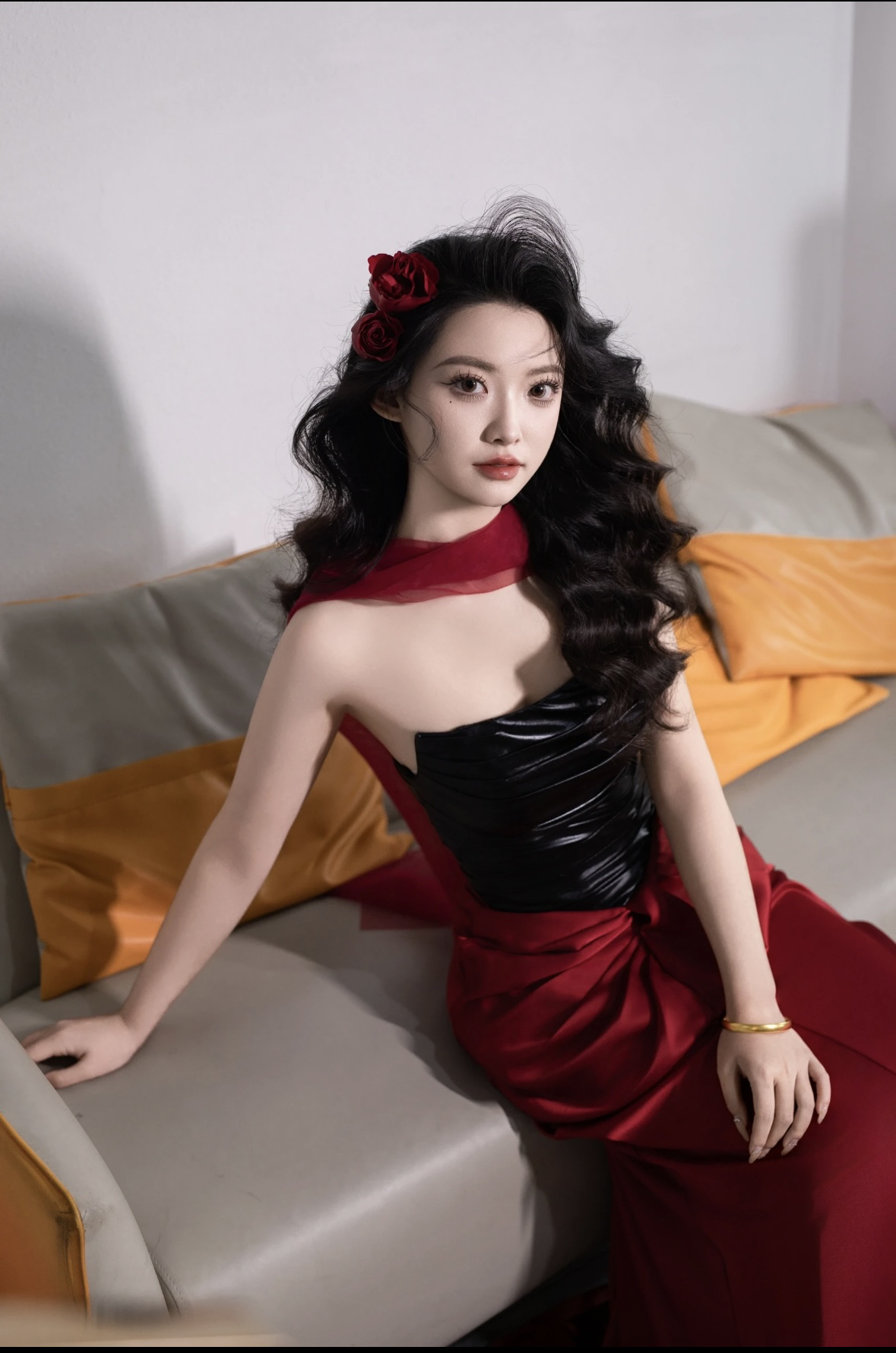 冷艳御姐风撞色拼接PU皮带袖套修身显瘦包臀晚礼服订婚敬酒服新娘