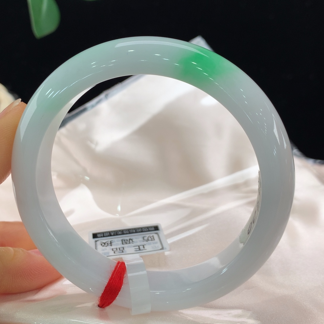 翡翠手镯未镶嵌111-0025