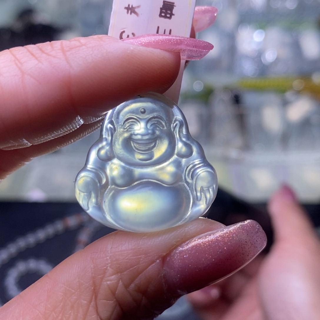 蛇纹石玉颈饰未镶嵌人****F