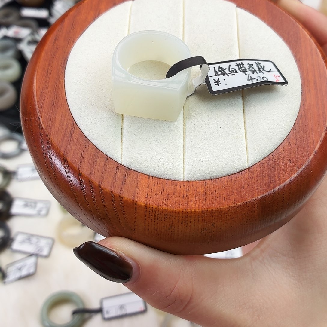 和田玉（糖玉）未镶嵌戒指Q20白马鞍内径18.6港码18