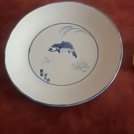 瓷片陶瓷盘子碗啥都有