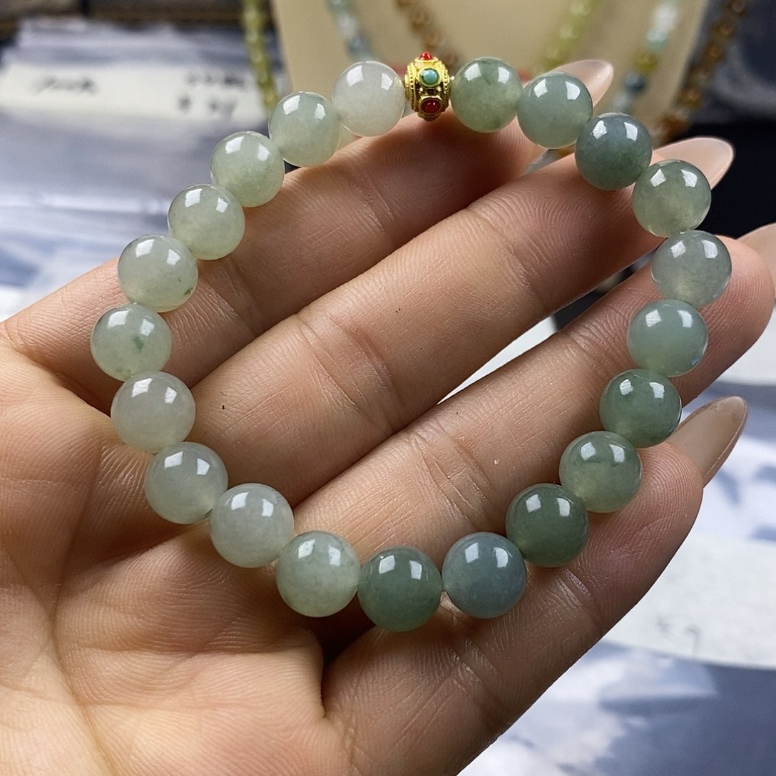 定制翡翠未镶嵌手串