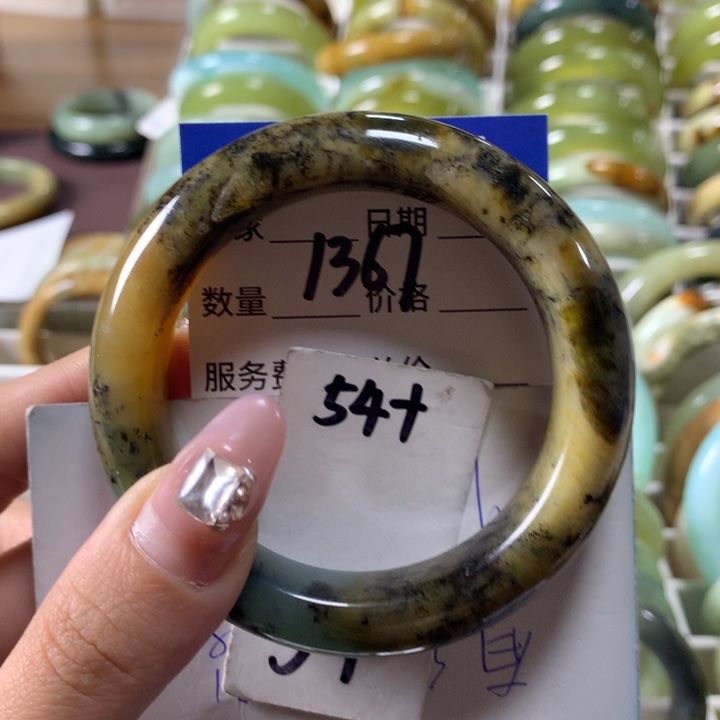 蛇纹石玉手镯未镶嵌1367