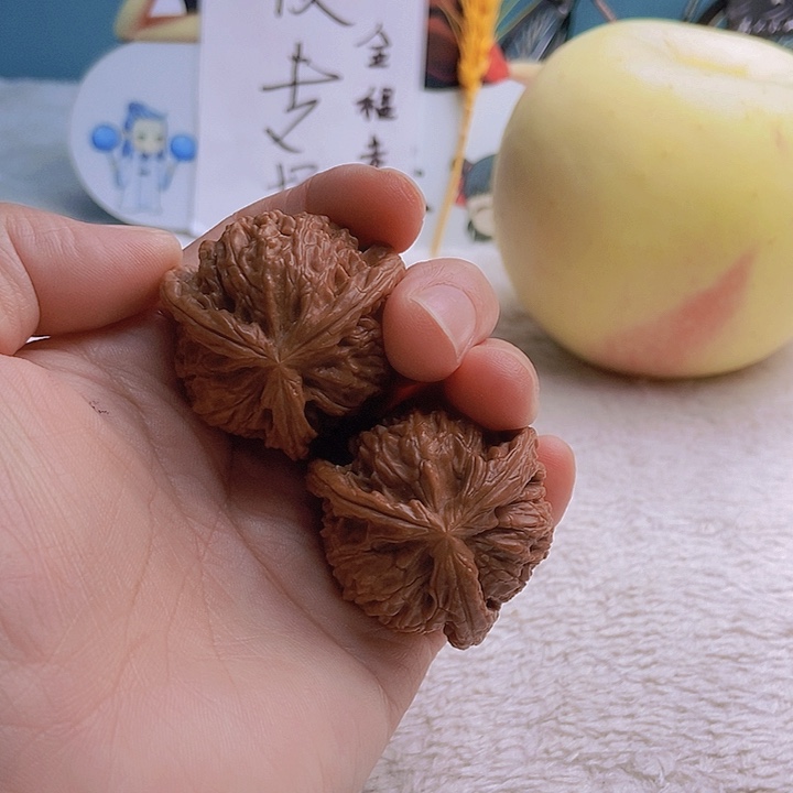 吊坠文玩核桃金*塔三棱