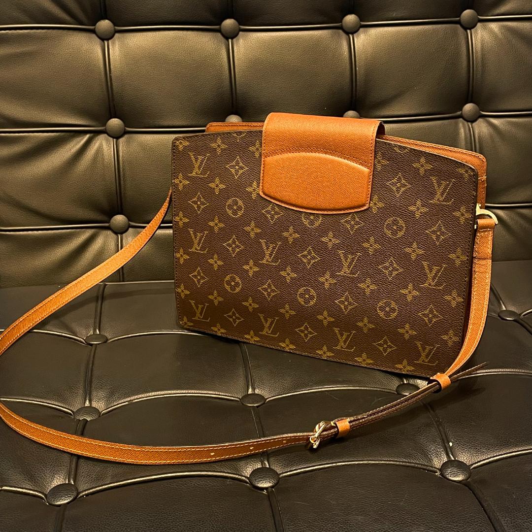 95新 LouisVuitton/路易威登 二弟/95新/2407/单肩包