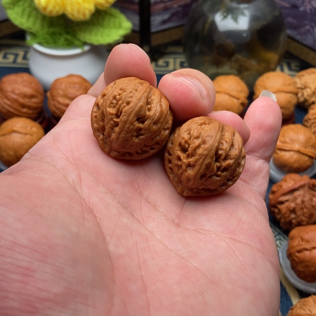 文玩核桃把件粗筋