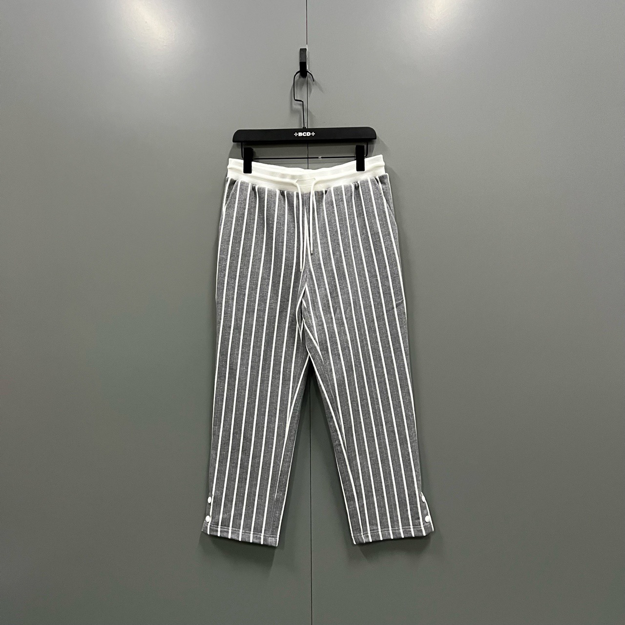 99新 THOMBROWNE （cc）灰白条纹长裤 42码/9800/吊牌 ki303731