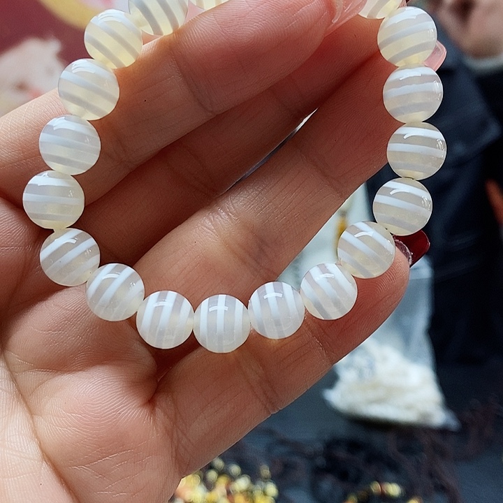 玛瑙/玉髓颈饰合金