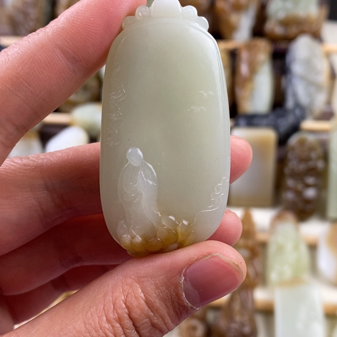 和田玉颈饰未镶嵌