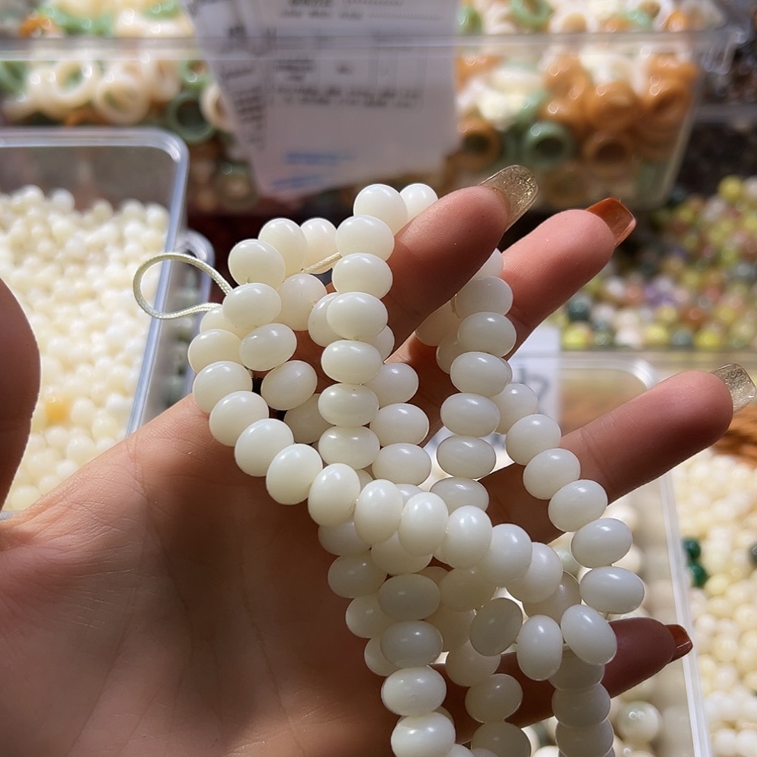 白玉菩提吊坠古**一微瑕11白玉算盘114颗1条