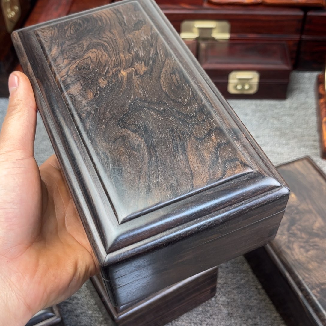 东非黑黄檀（紫光檀）狮*山