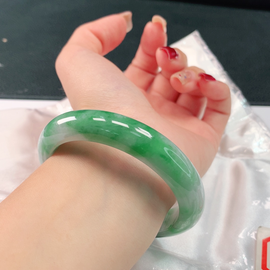 未镶嵌手镯翡翠831