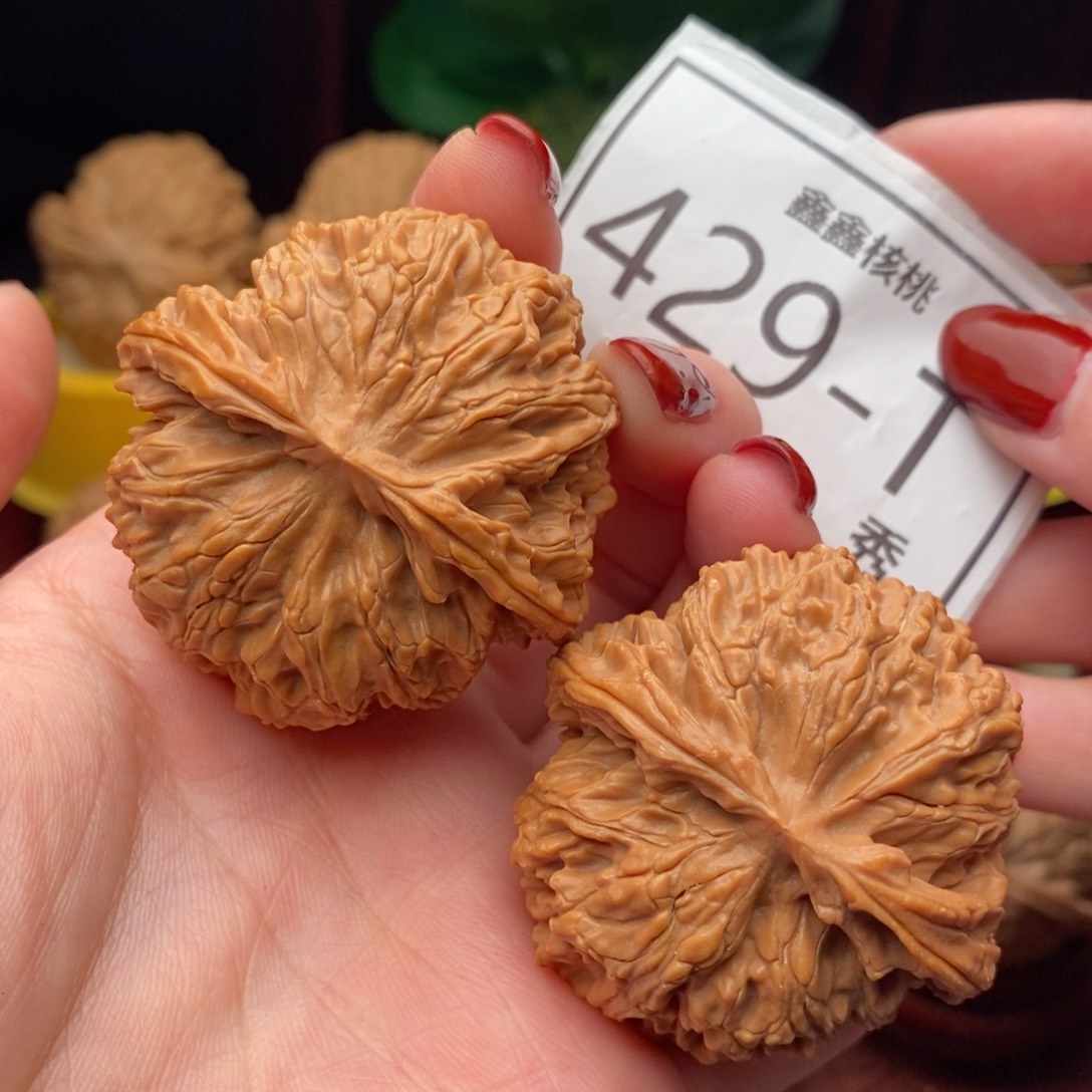 文玩核桃把件苹果园44