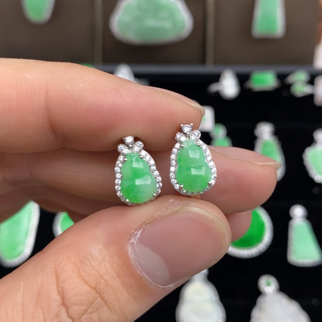 翡翠耳饰银S925镶嵌天然翡翠