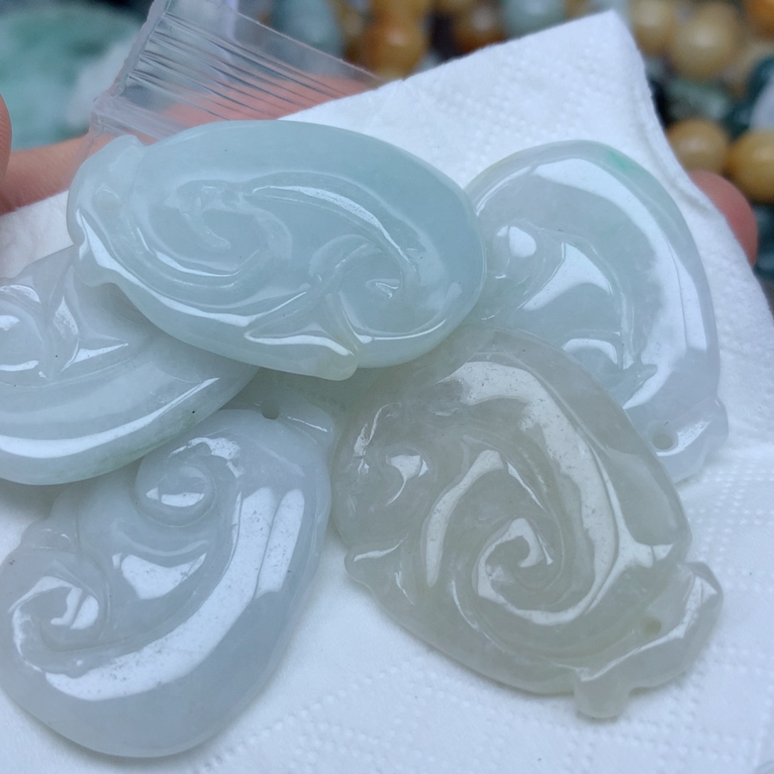 颈饰未镶嵌翡翠翡翠