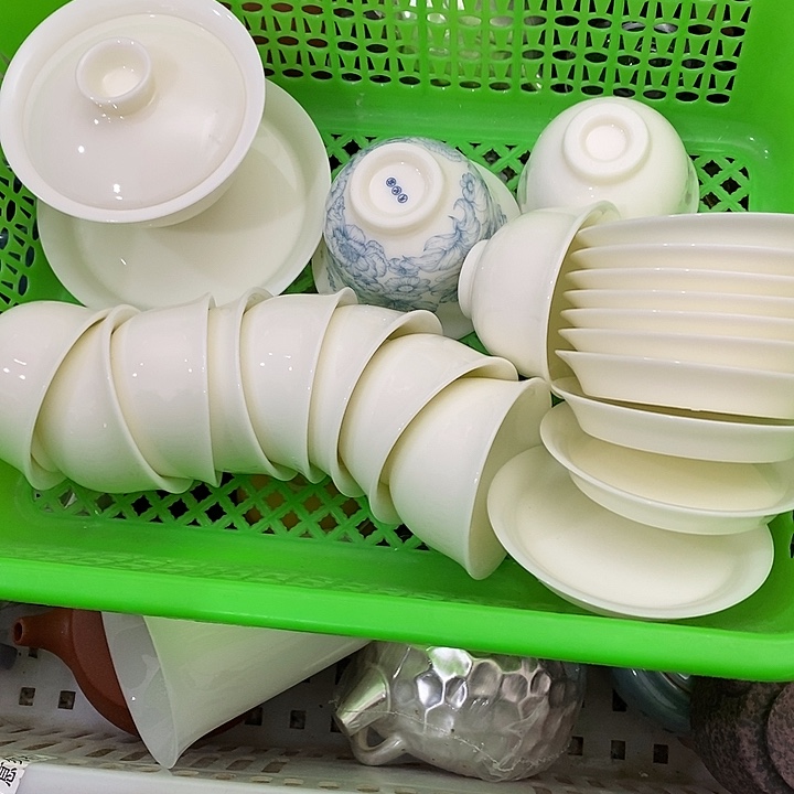 月***牙陶瓷艺术品及陶瓷制品