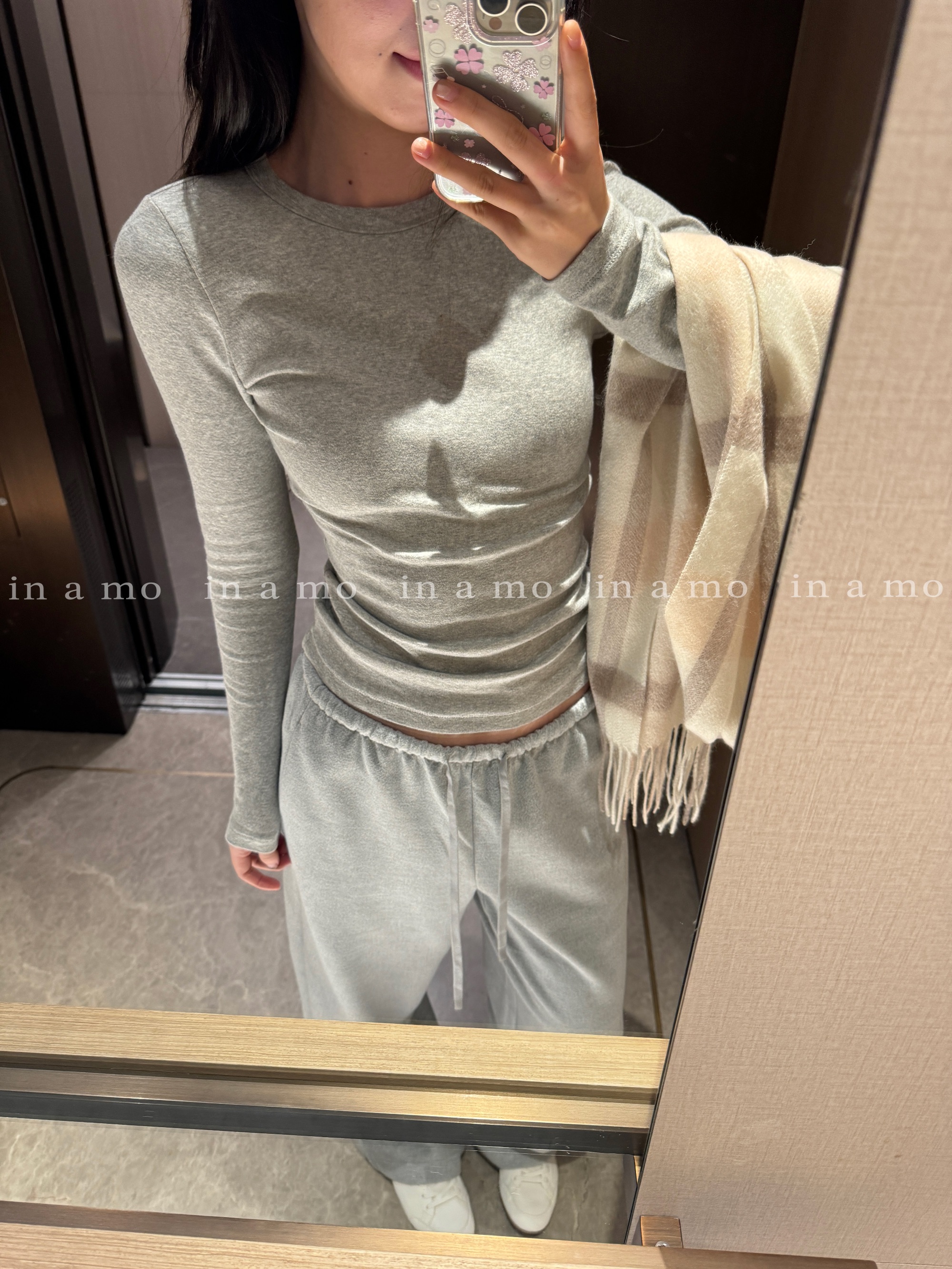 in a mo【百搭灰打底】圆领浅花灰长袖t恤秋冬打底