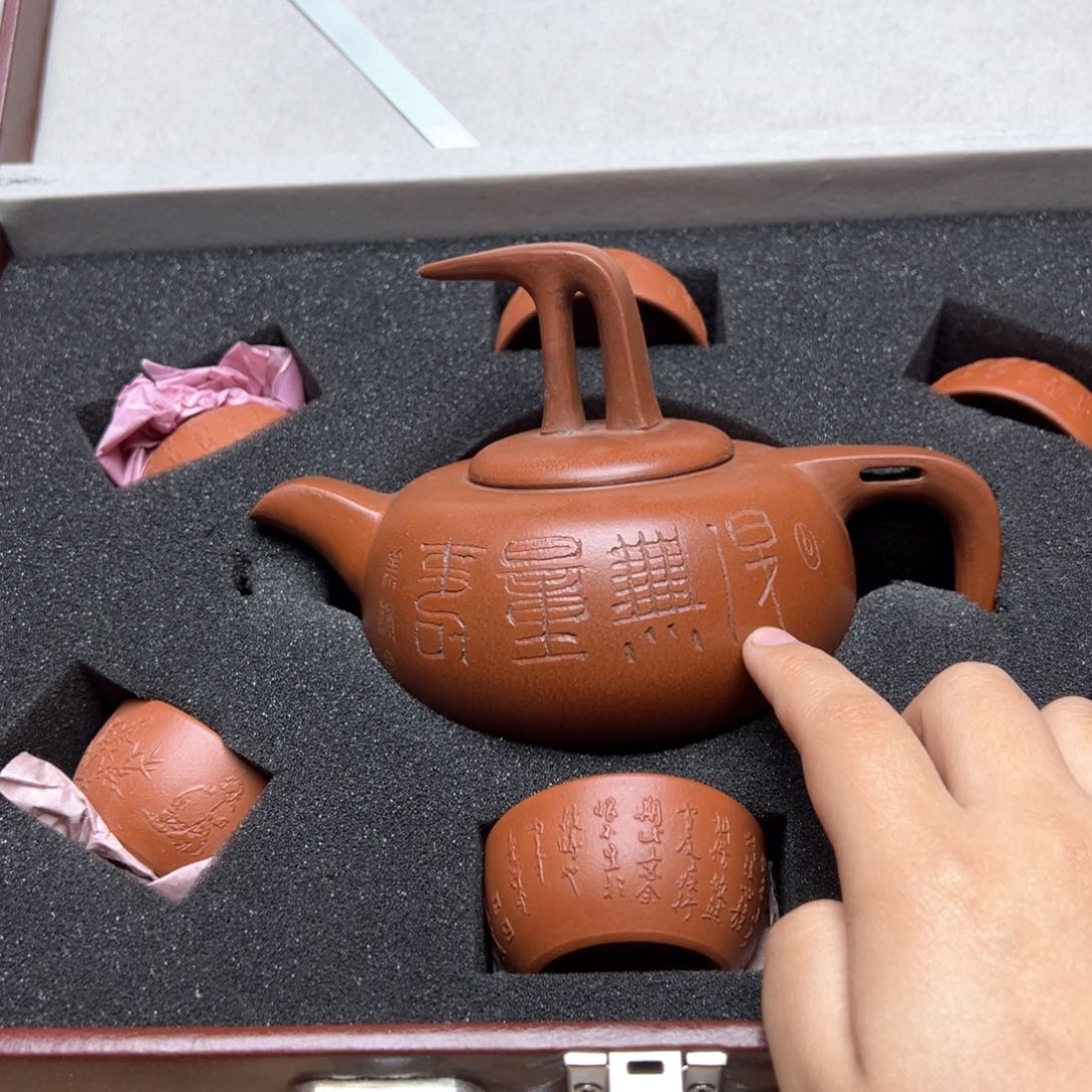 大叶紫檀（黑酸枝木类）