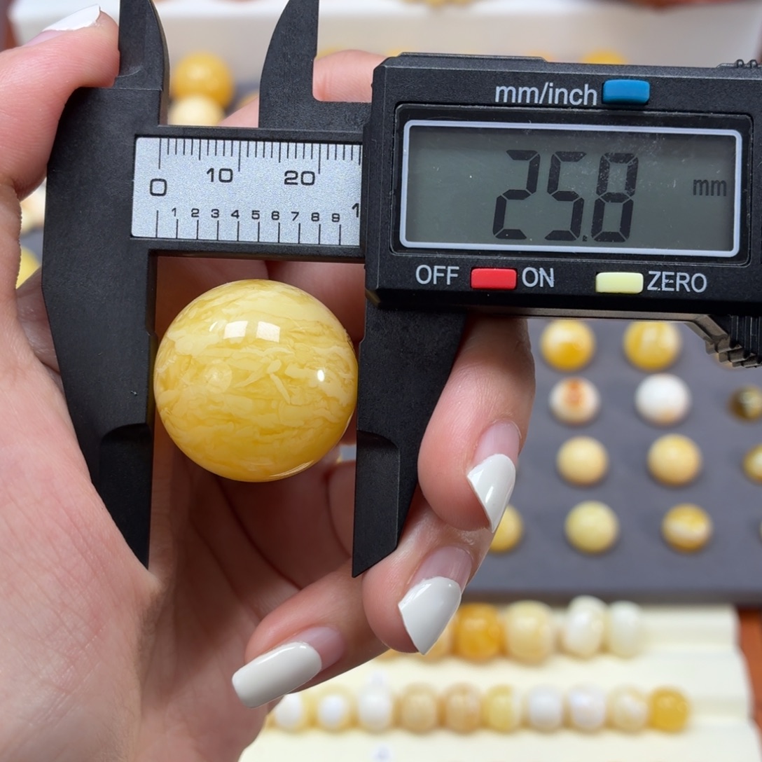 琥珀未镶嵌裸石焦皮虎皮纹25.8mm