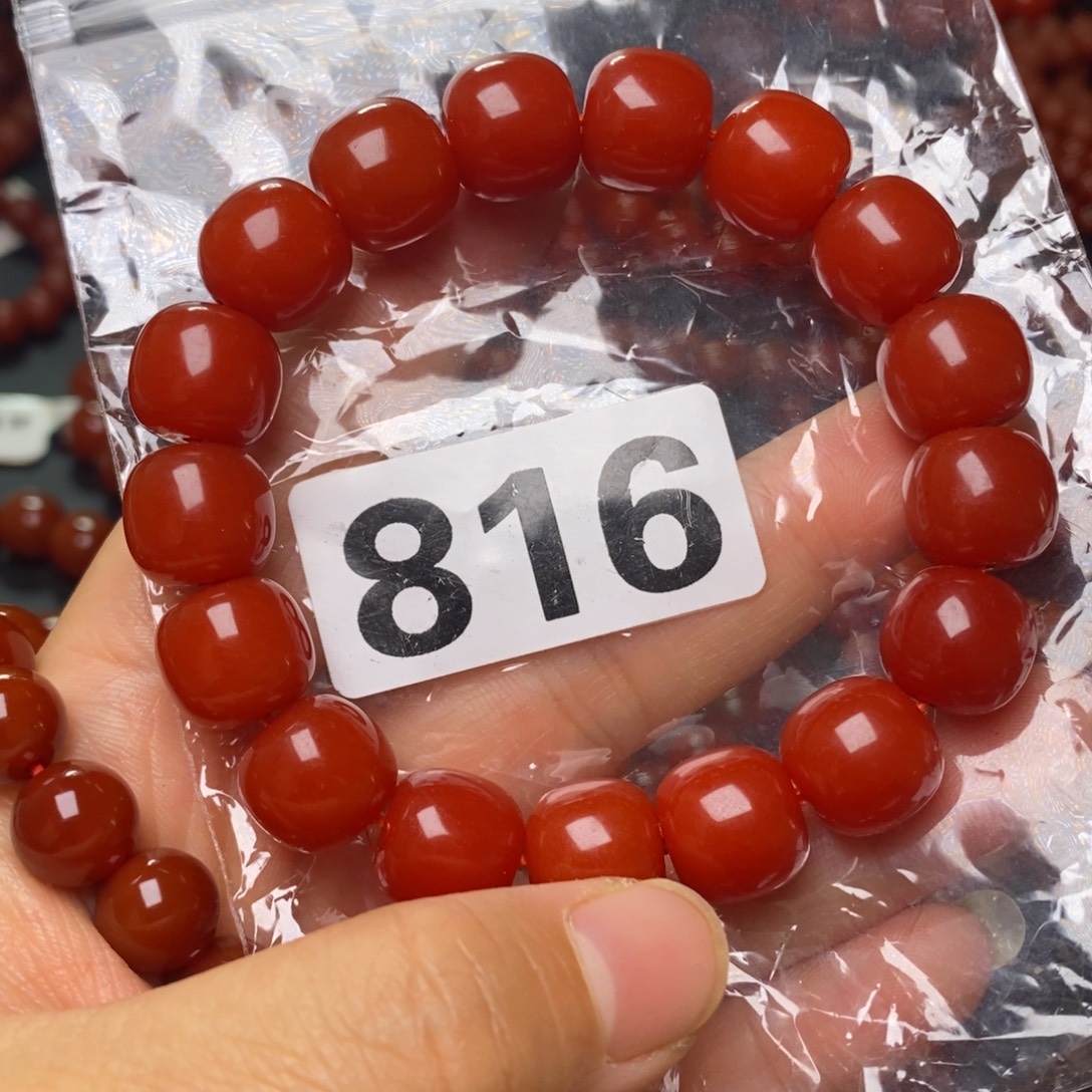 刺***.南红玛瑙未镶嵌手链