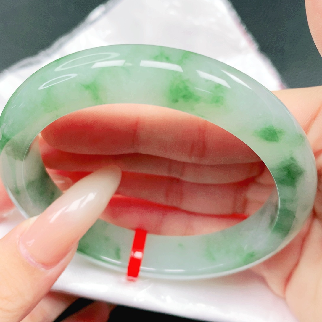 翡翠未镶嵌手镯60