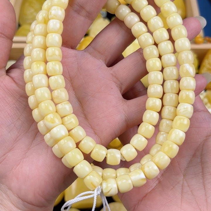 琥珀珠宝奇石未镶嵌M***哥琥珀