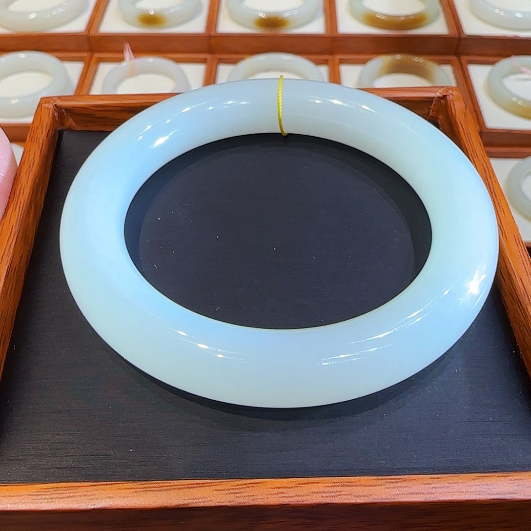 和田玉手镯未镶嵌新疆胖圆羊脂白玉58+ 59 60