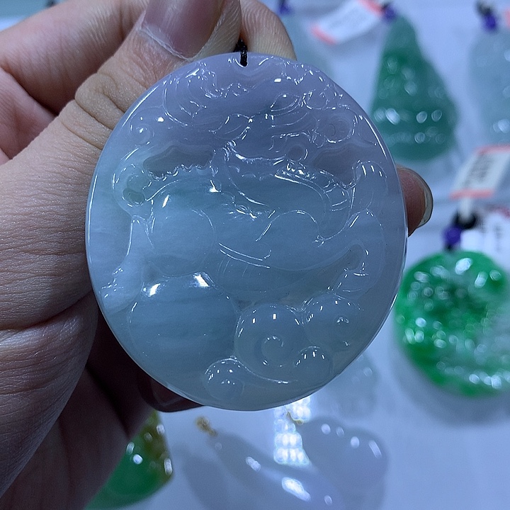 翡翠未镶嵌颈饰天然翡翠A货吊坠