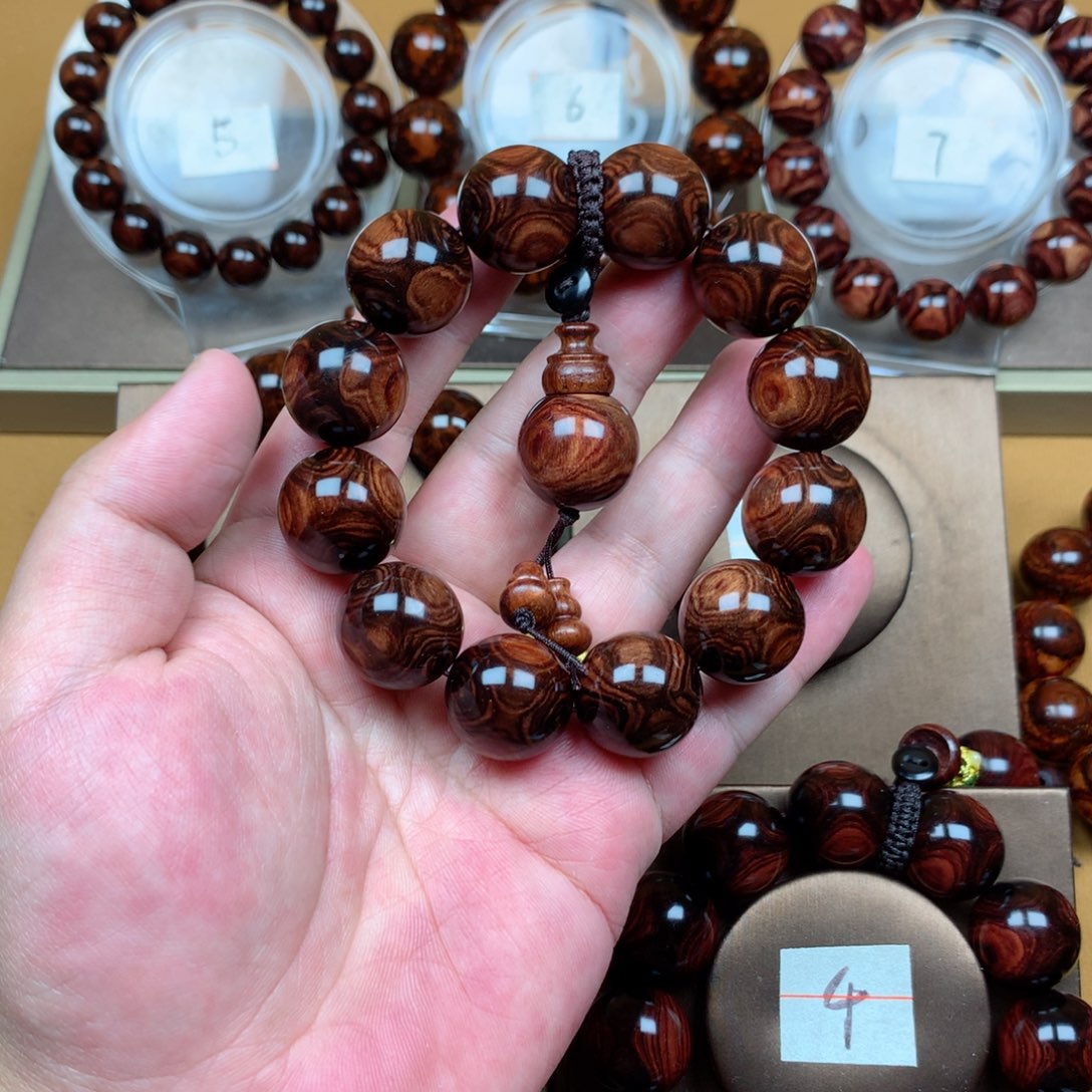 黄花梨/降香黄檀郭***天2.0对眼