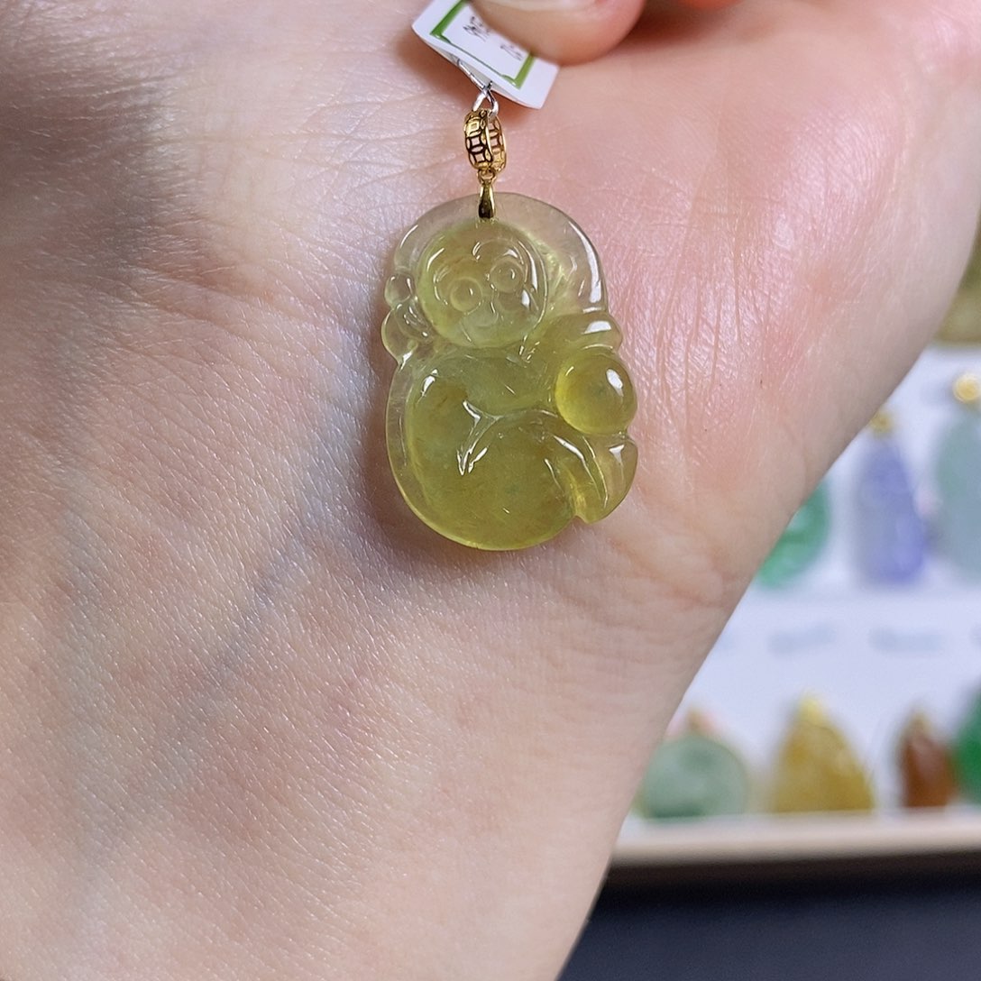 翡翠颈饰18K金镶嵌翡翠