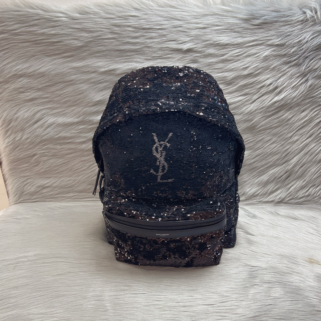 未使用 YSL/圣罗兰 全新圣罗兰 亮片重工双肩包 未使用成色可送人