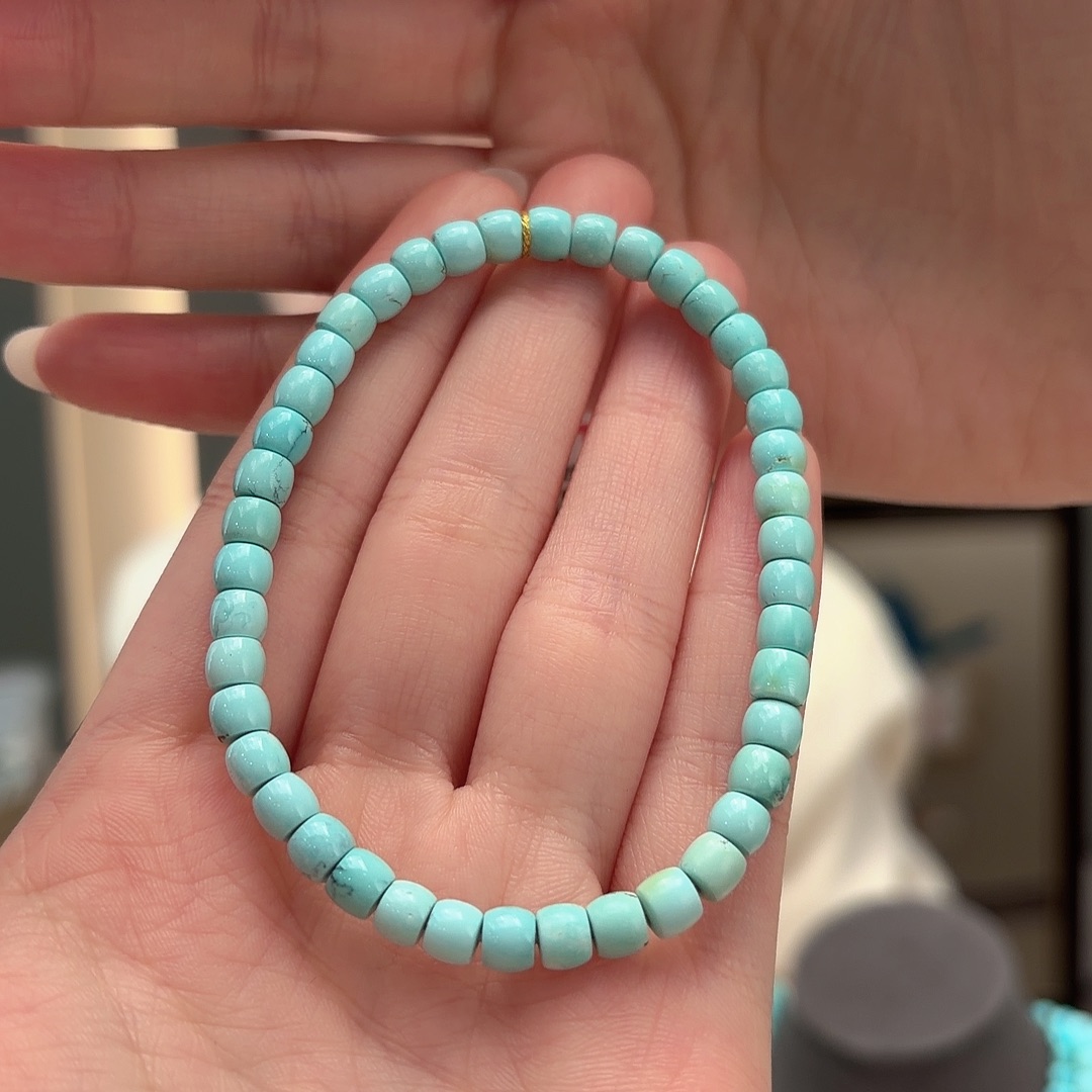 绿松石未镶嵌颈饰