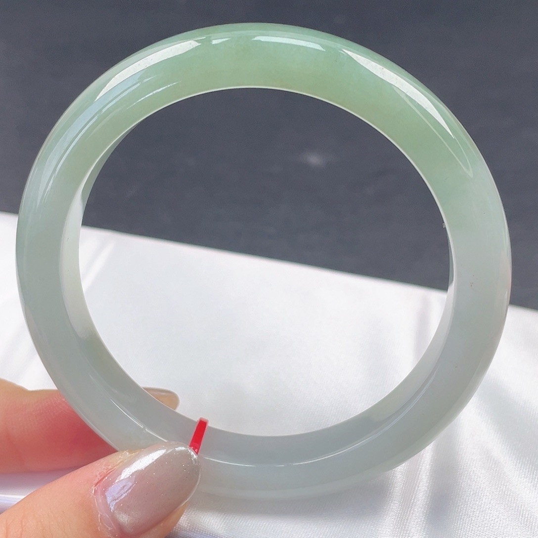 翡翠未镶嵌手镯61圈口