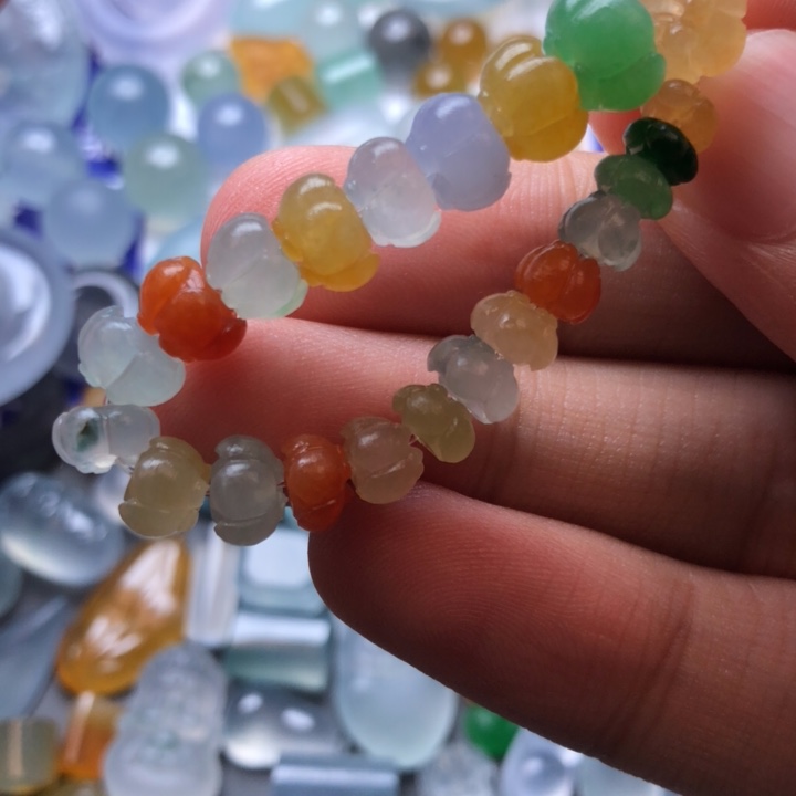 定制翡翠未镶嵌挂件